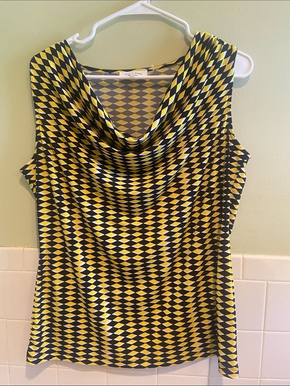 🩷Calvin Klein Yellow and Black Geometric Cowl Neck Top Size Large